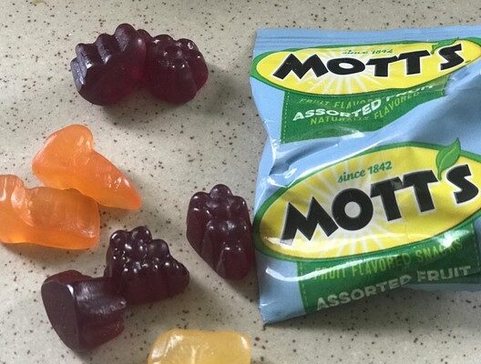 Mott's fruit snacks gummies